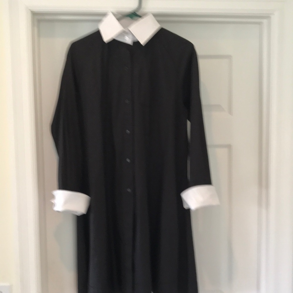 Ravel dress, black with white cuffs and collar